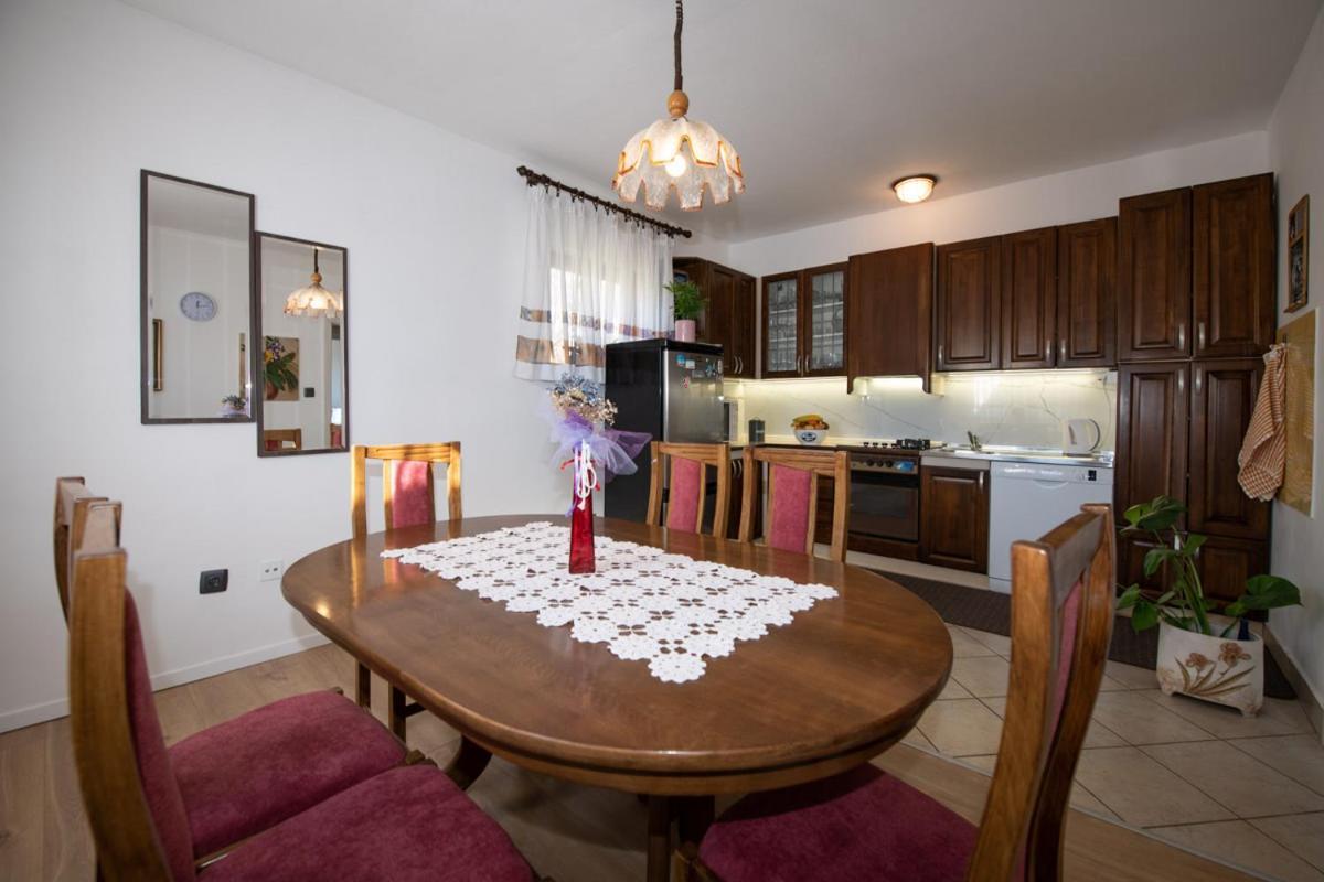 Apartman Elvis Lovran Ngoại thất bức ảnh