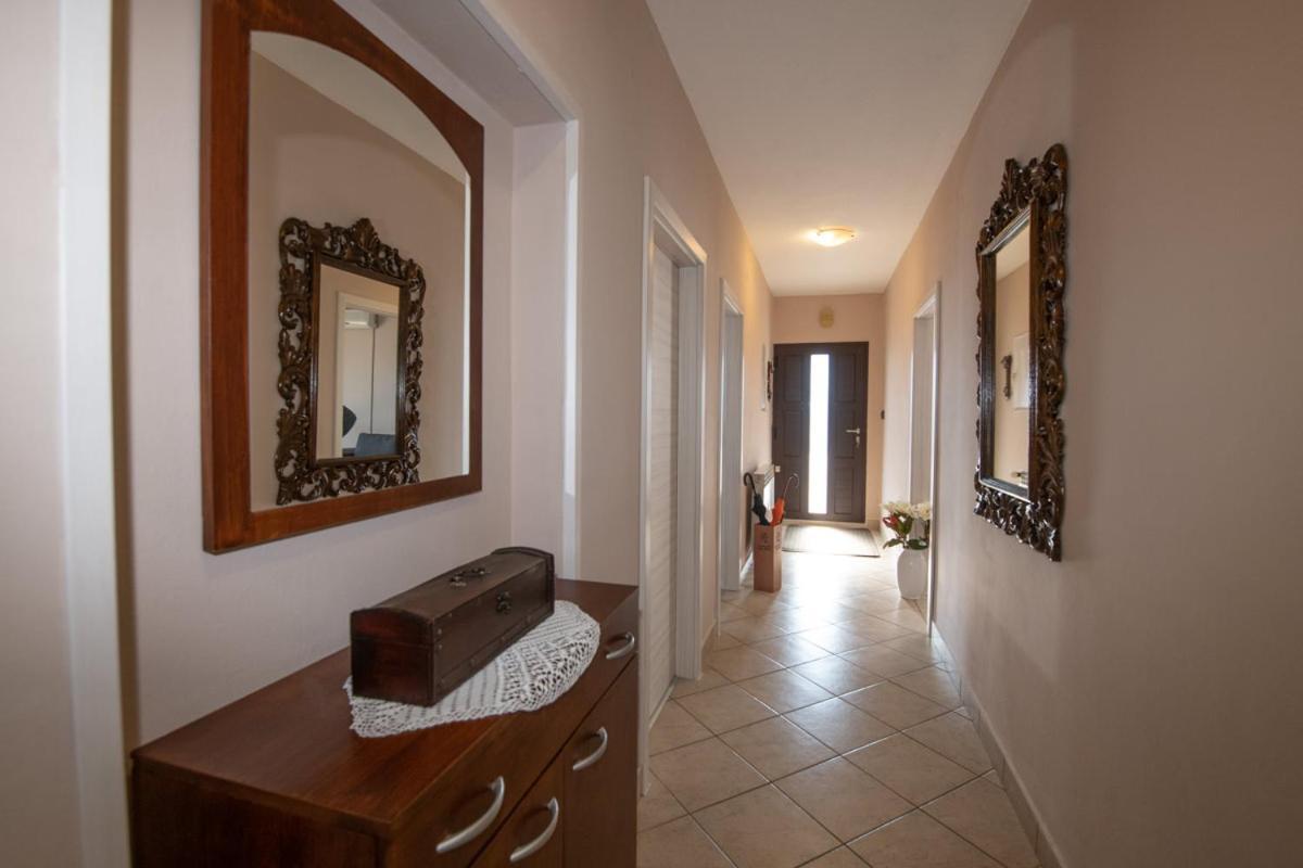 Apartman Elvis Lovran Ngoại thất bức ảnh
