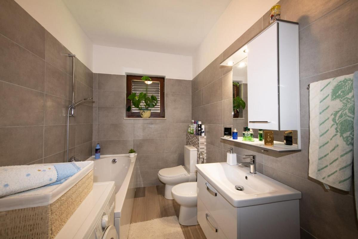 Apartman Elvis Lovran Ngoại thất bức ảnh