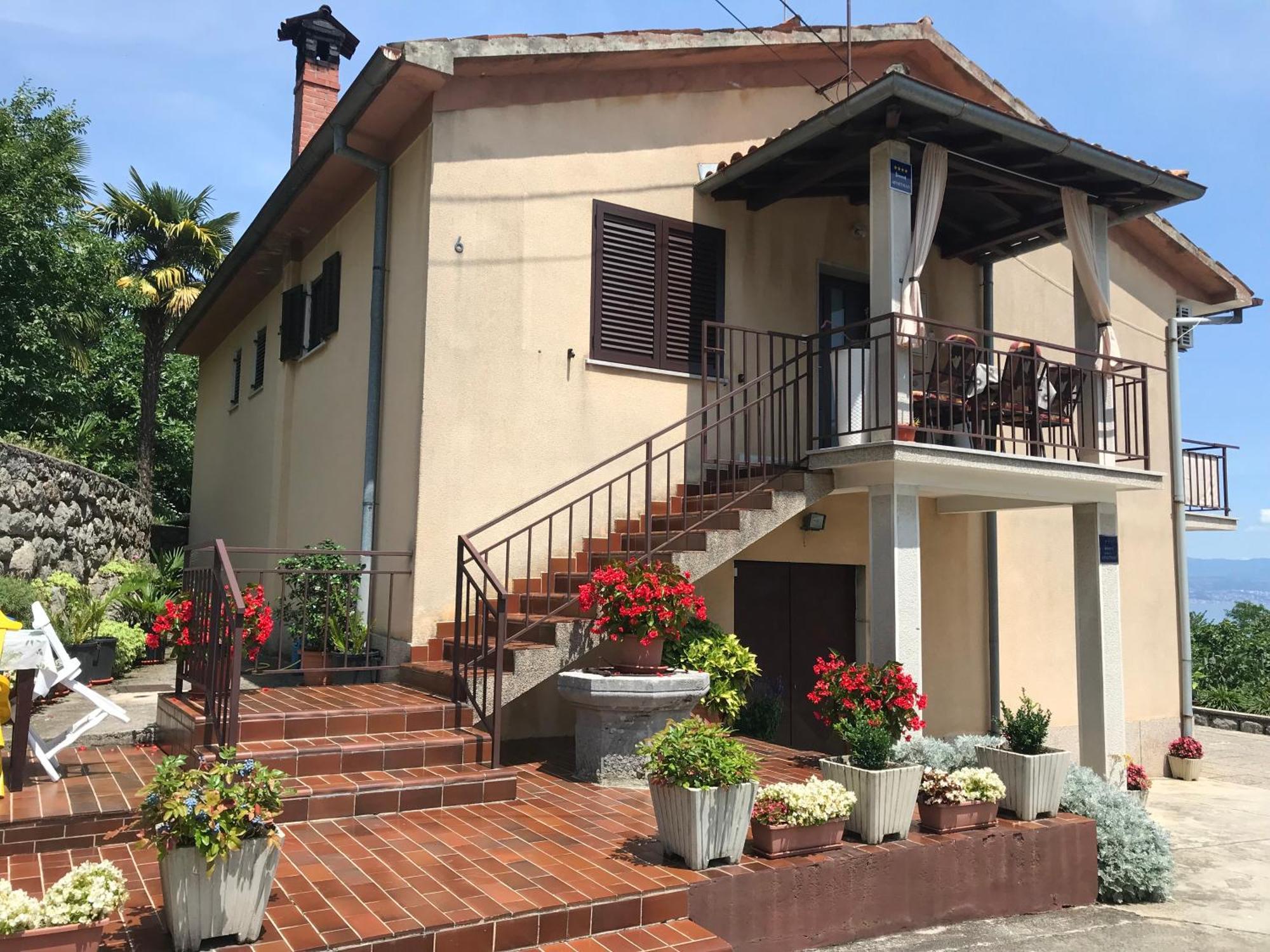 Apartman Elvis Lovran Ngoại thất bức ảnh